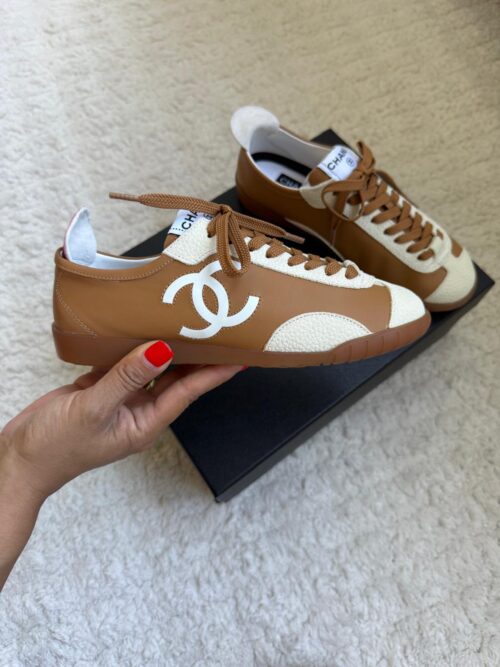 Chanel Low-Top sneakers Wit/Beige